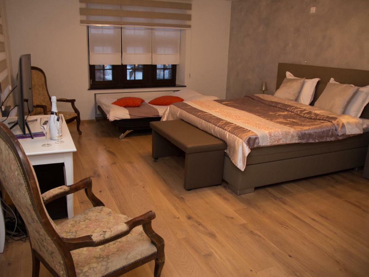 Au Manoir Des Vallees Maffe Ngoại thất bức ảnh